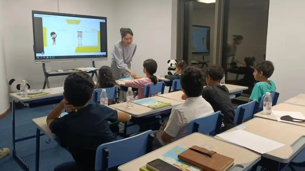 宁夏日报 | 宁夏智慧宫把中文教育“种”进22个阿拉伯国家