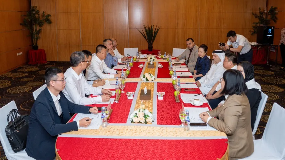 宁夏代表团与卡塔尔塔勒布集团在卡塔尔智慧宫中文教育学院举行文化交流活动